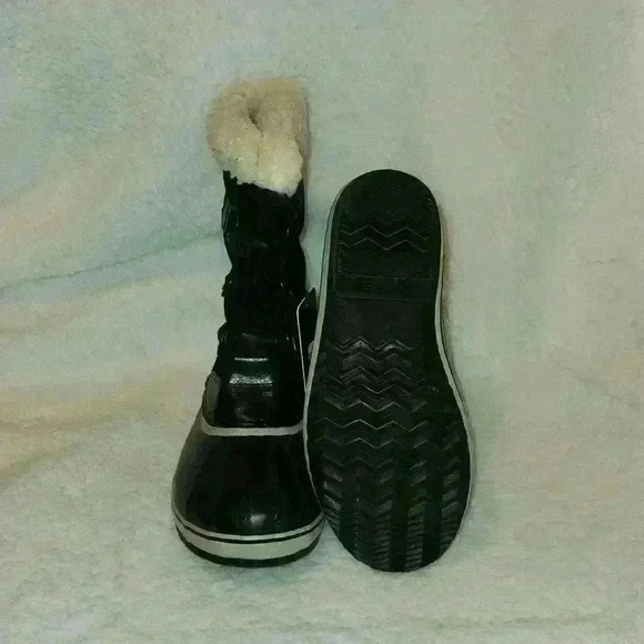 Sorel Winter Carnival Waterproof Boots - Picture 2 of 5